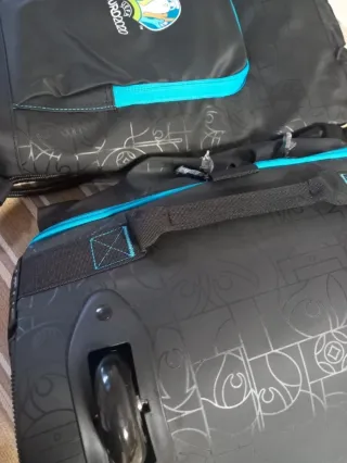 Bolsa Maleta Ruedas UEFA EURO 2020 Negra