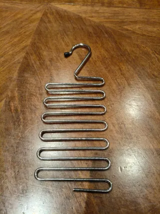 Appendiabiti per cravatte o cinture