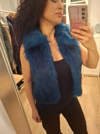Chaleco de pelo azul