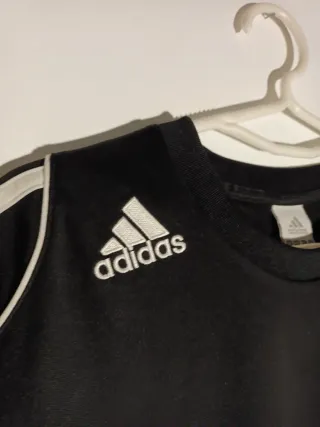 Camiseta Adidas Negra Streetwear Retro Vintage