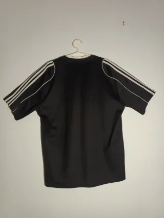 Camiseta Adidas Negra Streetwear Retro Vintage