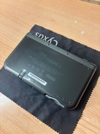 Nuovo Nintendo 3DS XL Nero + Caricatore