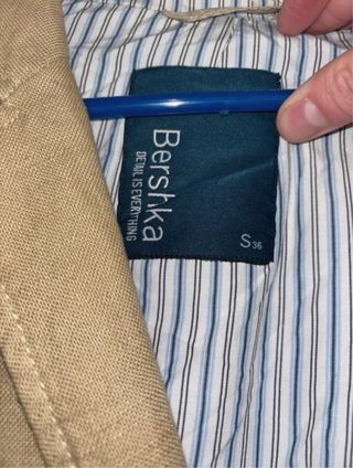 Chaqueta blazer lino Bershka beige