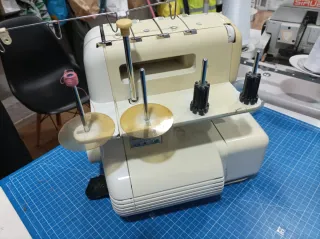 Máquina Overlock para Piezas o reparar