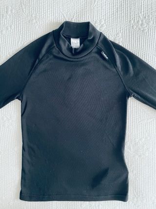 Camiseta térmica Decathlon Talla 10.