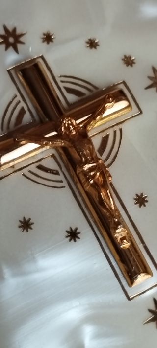 Devocionario tapas nácar y crucifijo dorado