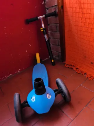 Patinete infantil 3 ruedas.