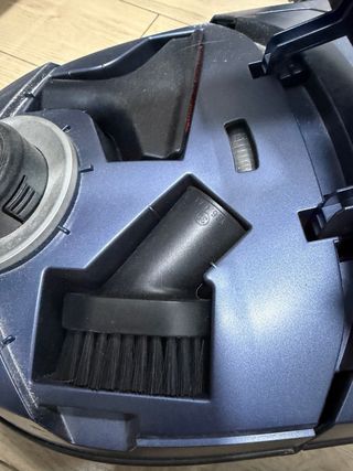 Aspiradora Nilfisk Coupé Neo Azul