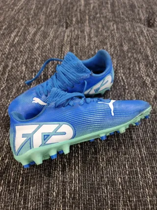 Botas de fútbol Puma niño Talla 32