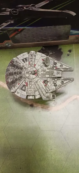 Star Wars X-Wing halcon milenario