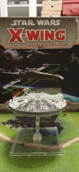Star Wars X-Wing halcon milenario
