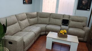 Sofá rinconera reclinable con posavasos