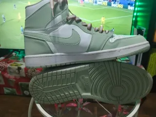 Nike Air Jordan Nuevas Verde/Blanco