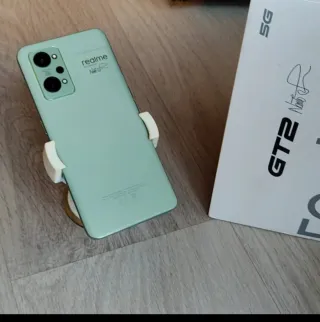 Realme GT 2 Verde con Firma - Como Nuevo
