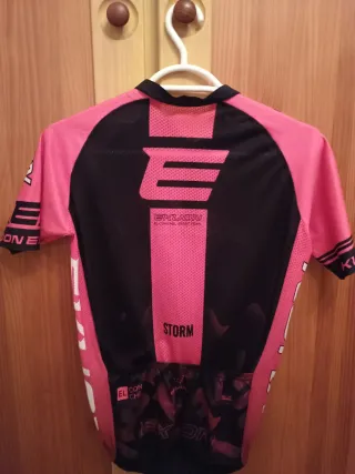 Maillot Ciclismo EKUON Rosa y Negro