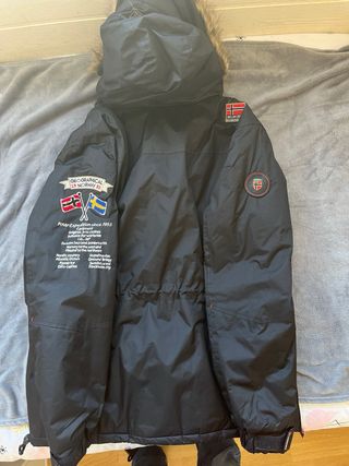 Abrigo Geographical Norway Negro