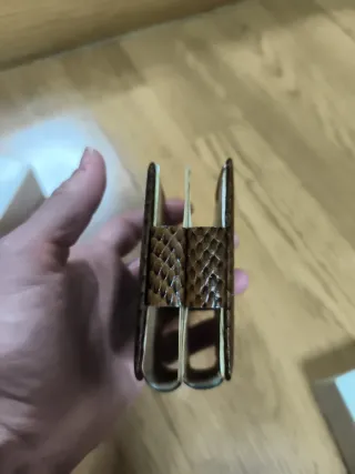 Barajero de cartas con diseño de piel