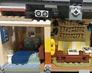 Replica Lego Stranger Things