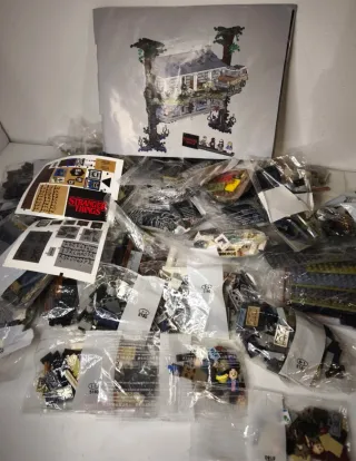Replica Lego Stranger Things