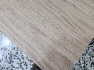 Mesa de estudio madera y metal