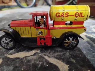 Coche de metal Gas-Oil