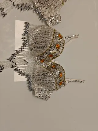 Sujetadores Danza Oriental Dorados y Plateados