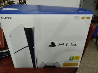 PS5 Slim 1TB con mando