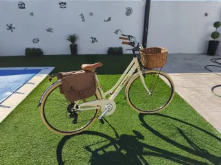 Bicicleta Vintage Retro con Cesta