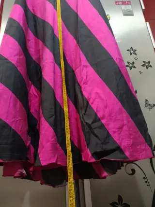 Conjunto Matilde Cano: corpiño y falda