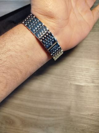 Reloj Poedagar Clásico Púrpura Nuevo