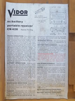 Radio portátil a válvulas Vidor Henley CN 426