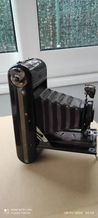 Cámara plegable antigua Soho Cadet