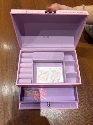 Joyero infantil con hada y colibríes