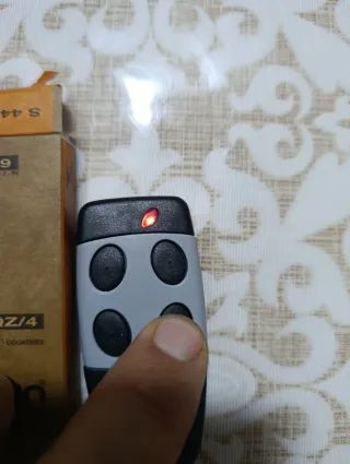 Cardin Telecomando Serie S 449 QZ/4