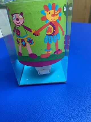 Lámpara quitamiedos infantil