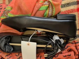 Bailarinas Springfield negras con lazada