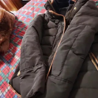 Abrigo acolchado negro talla M