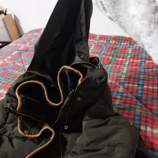 Abrigo acolchado negro talla M