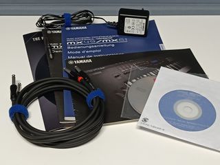 Teclado sintetizador Yamaha MX49 + bolsa original