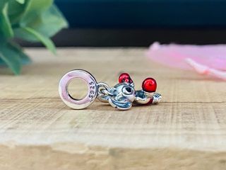 Charm Stitch Boxeador Guantes Rojos | Plata