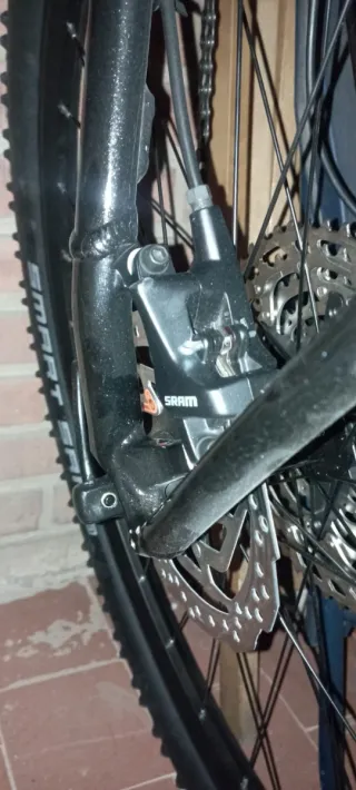 Bicicleta de Montaña Kross Negra