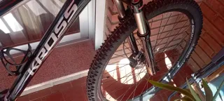 Bicicleta de Montaña Kross Negra