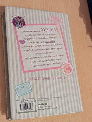 Misterio en el internado (La diversión de Marti...