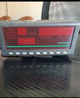 Taxímetro TX 52 con impresora y más CAPILLA TODO.