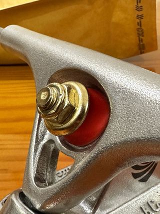 2 Trucks Paris Longboard/Skate