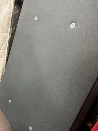 Base tapizada 135x190 + patas