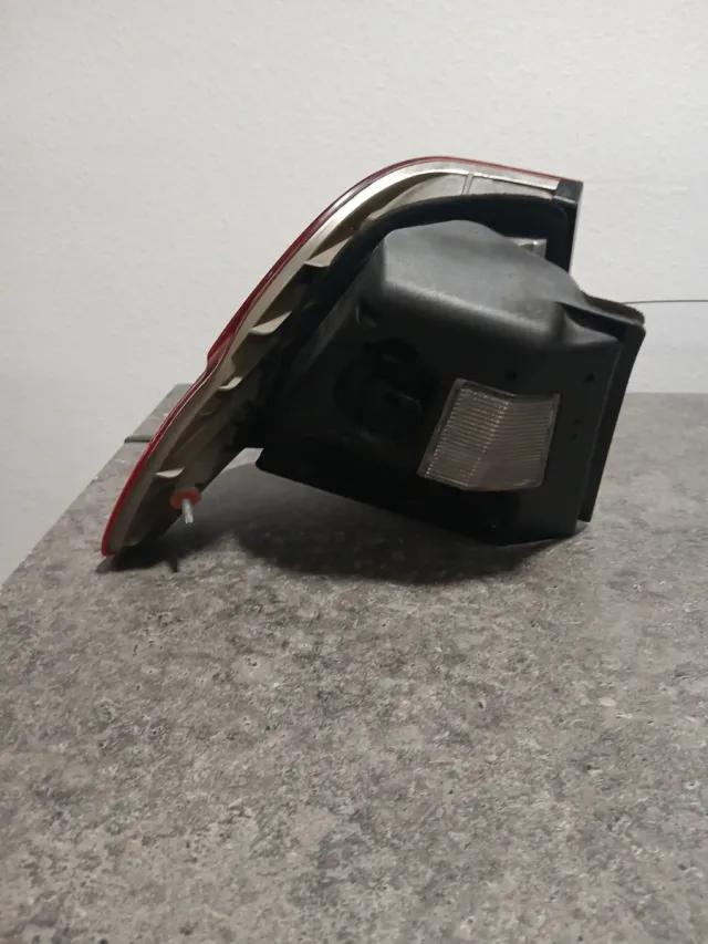 Piloto trasero derecho BMW Serie 3 E46