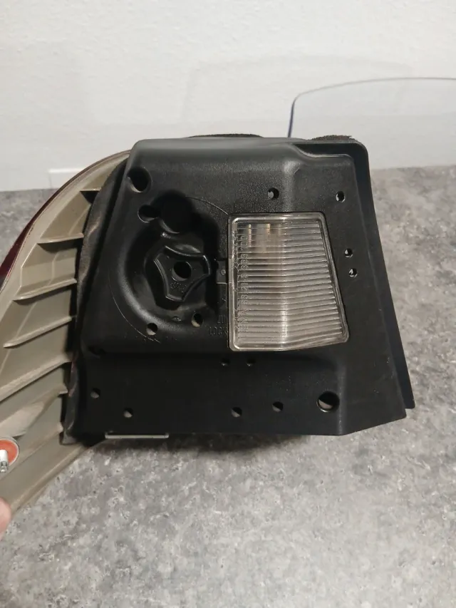 Piloto trasero derecho BMW Serie 3 E46