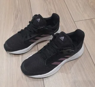 Zapatillas Adidas Galaxy 5 Negras y Moradas