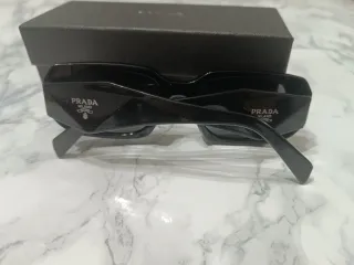 Occhiali da sole Prada neri